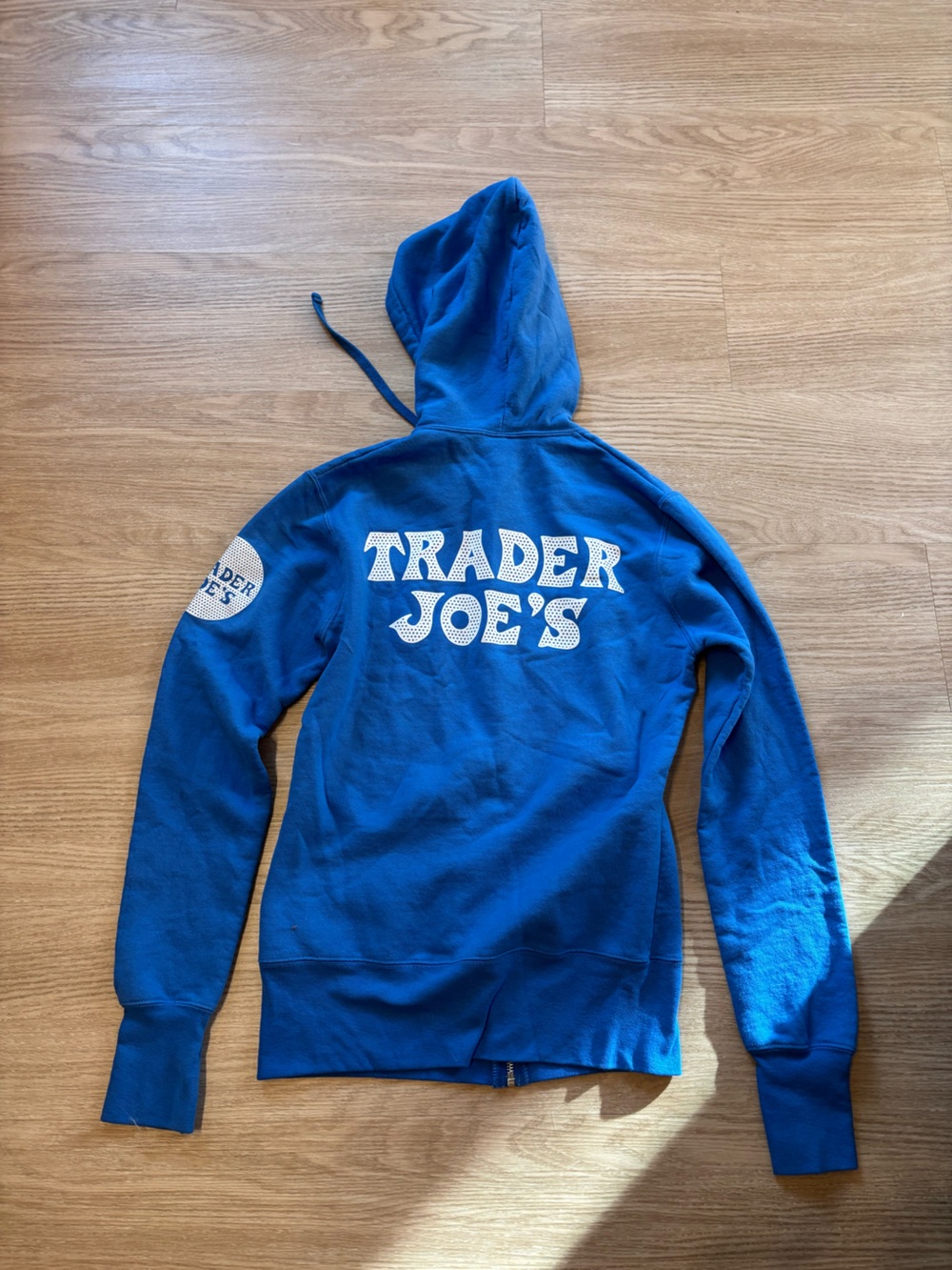 Trader Joe's Hoodie Women’s XS Blue Sweatshirt Full Zip Graphic Logo Heavy Blend